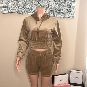 Velour 2 piece shorts set